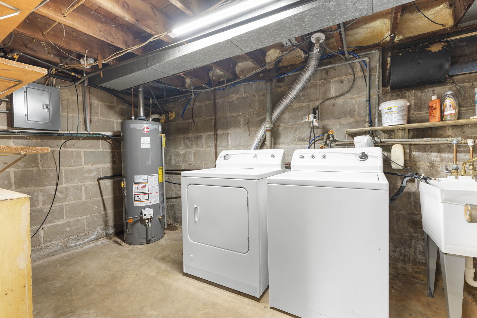 4715 West Crystal Lake Road McHenry, IL 60050 - Photo 22 of 32