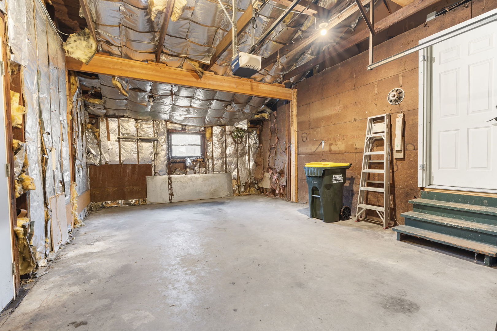 4715 West Crystal Lake Road McHenry, IL 60050 - Photo 24 of 32