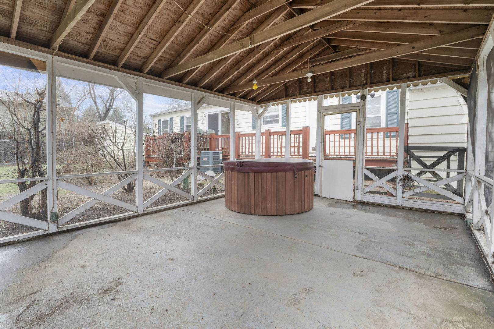 4715 West Crystal Lake Road McHenry, IL 60050 - Photo 27 of 32