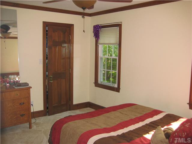 725 Bennington Drive Raleigh, NC 27615 - Photo 13 of 24 Bathroom