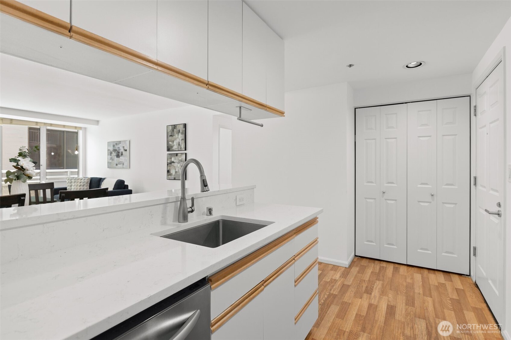 2600 2nd Avenue, Unit 302 Seattle, WA 98121 - Photo 6 of 40