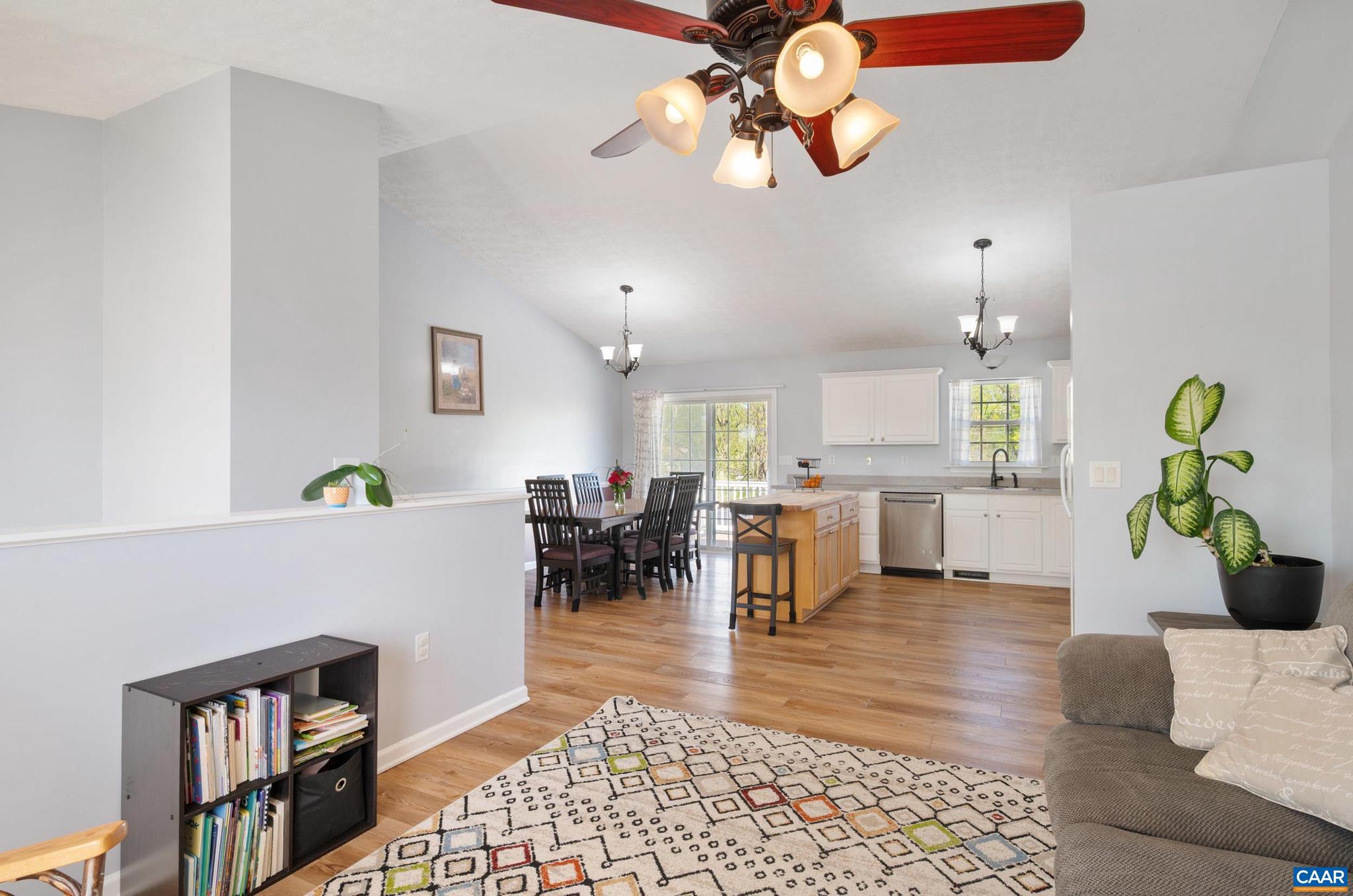 225 Mayfield La Waynesboro, VA 22980 - Photo 13 of 56