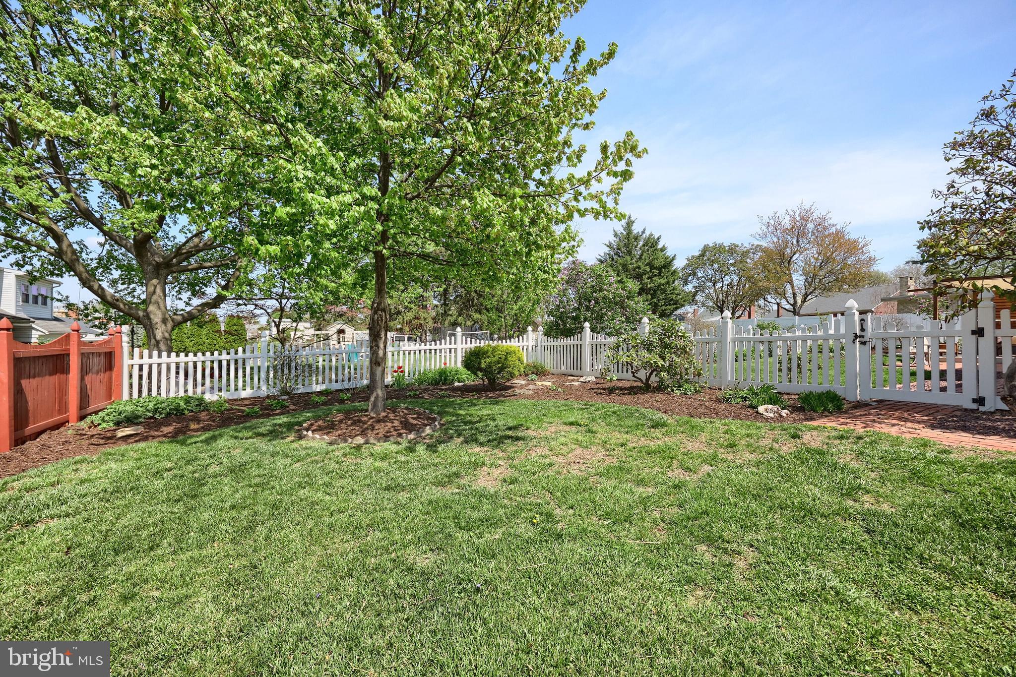 326 Allegheny Avenue Hanover, PA 17331 - Photo 6 of 52