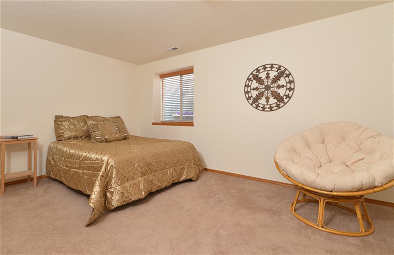 902 South Rees Lane Spokane Valley, WA 99037 - Photo 12 of 20