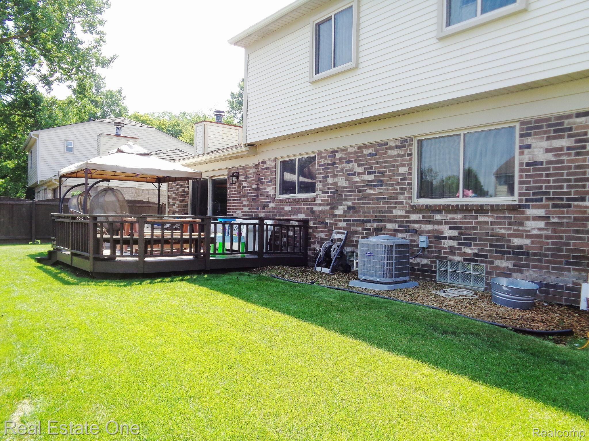 24670 Timber Ridge Trail Flat Rock, MI 48134 - Photo 22 of 39 Back Of Home Extremely Well Main