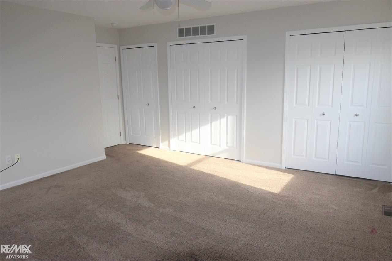 51976 Rivard Road New Baltimore, MI 48047 - Photo 15 of 30 50029784-14.JPG