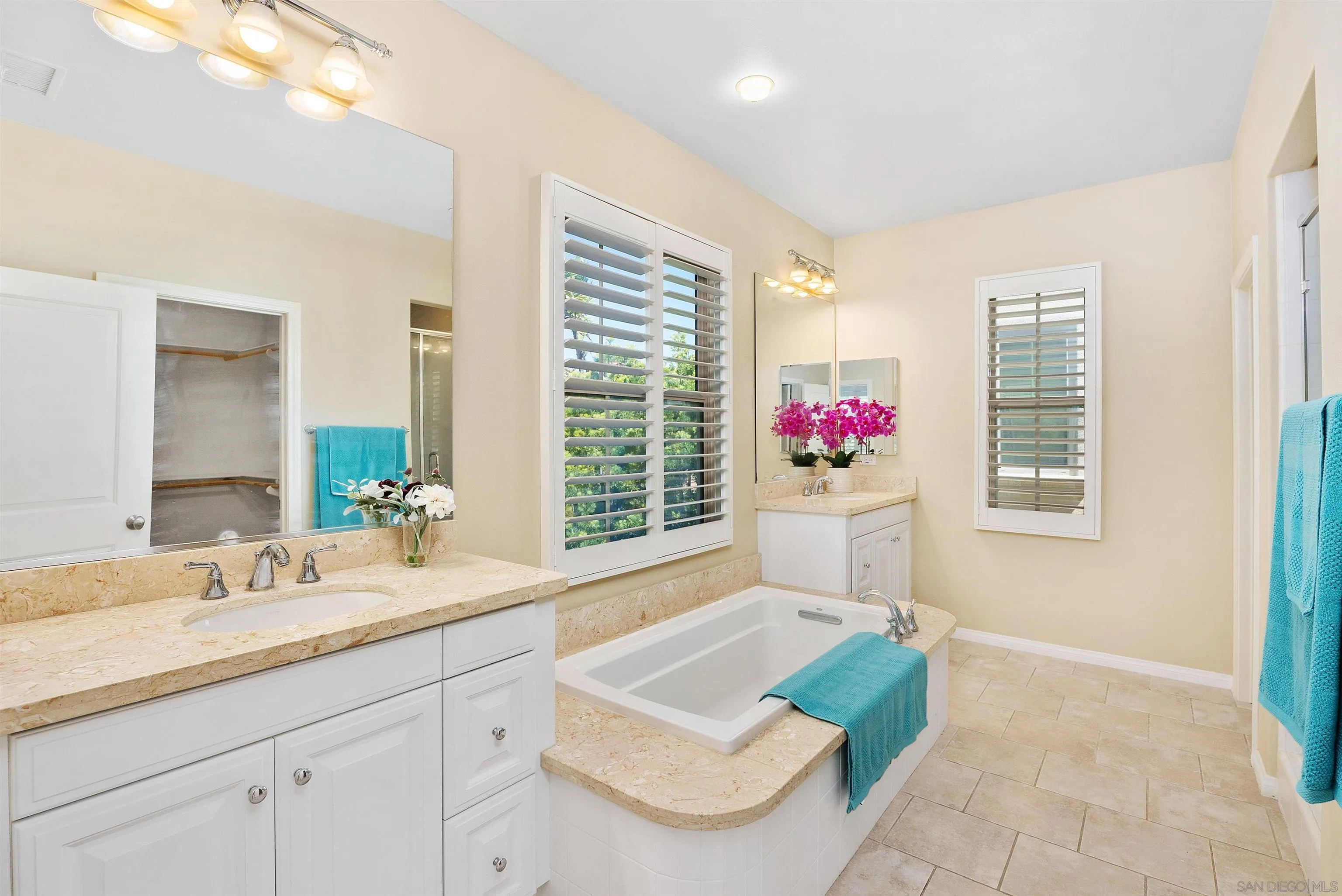 55 Diamond Irvine, CA 92620 - Photo 18 of 30 a living room with furniture and window
