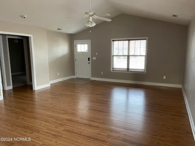 $1,550 | 415 Elsmore Drive, New Bern, NC 28562