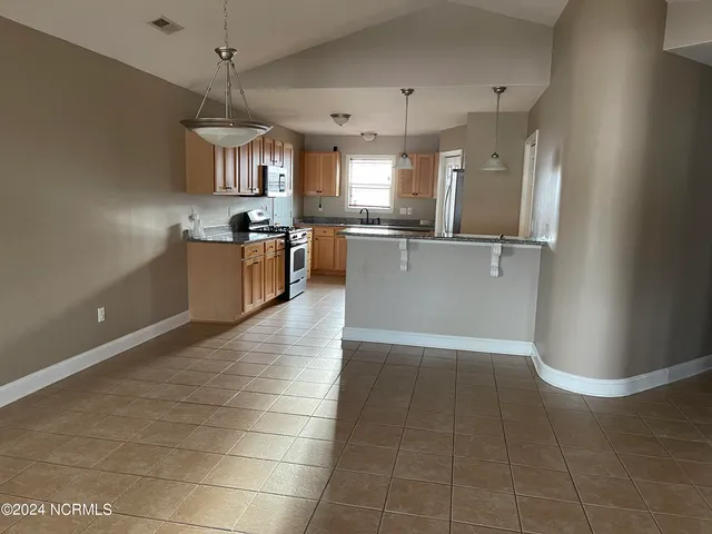 $1,550 | 415 Elsmore Drive, New Bern, NC 28562