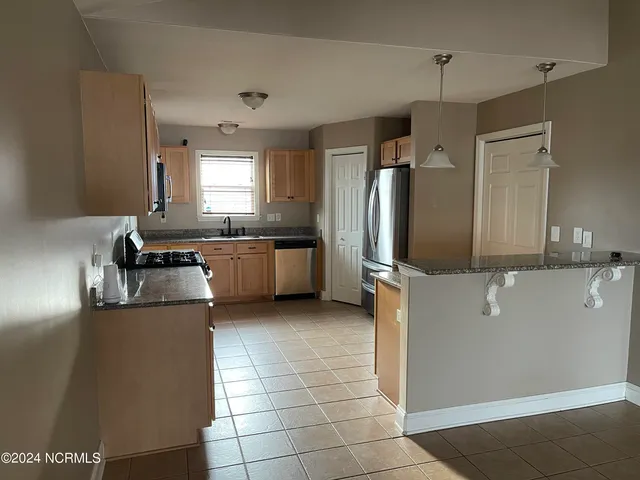 $1,550 | 415 Elsmore Drive, New Bern, NC 28562