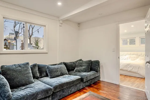 $1,788,000 | 9 Park Place, Great Neck, NY 11024