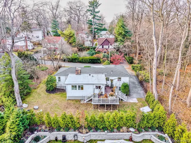 $1,788,000 | 9 Park Place, Great Neck, NY 11024