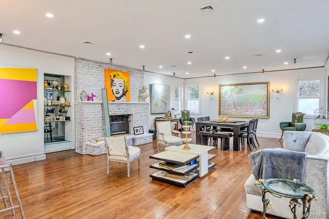 $1,788,000 | 9 Park Place, Great Neck, NY 11024