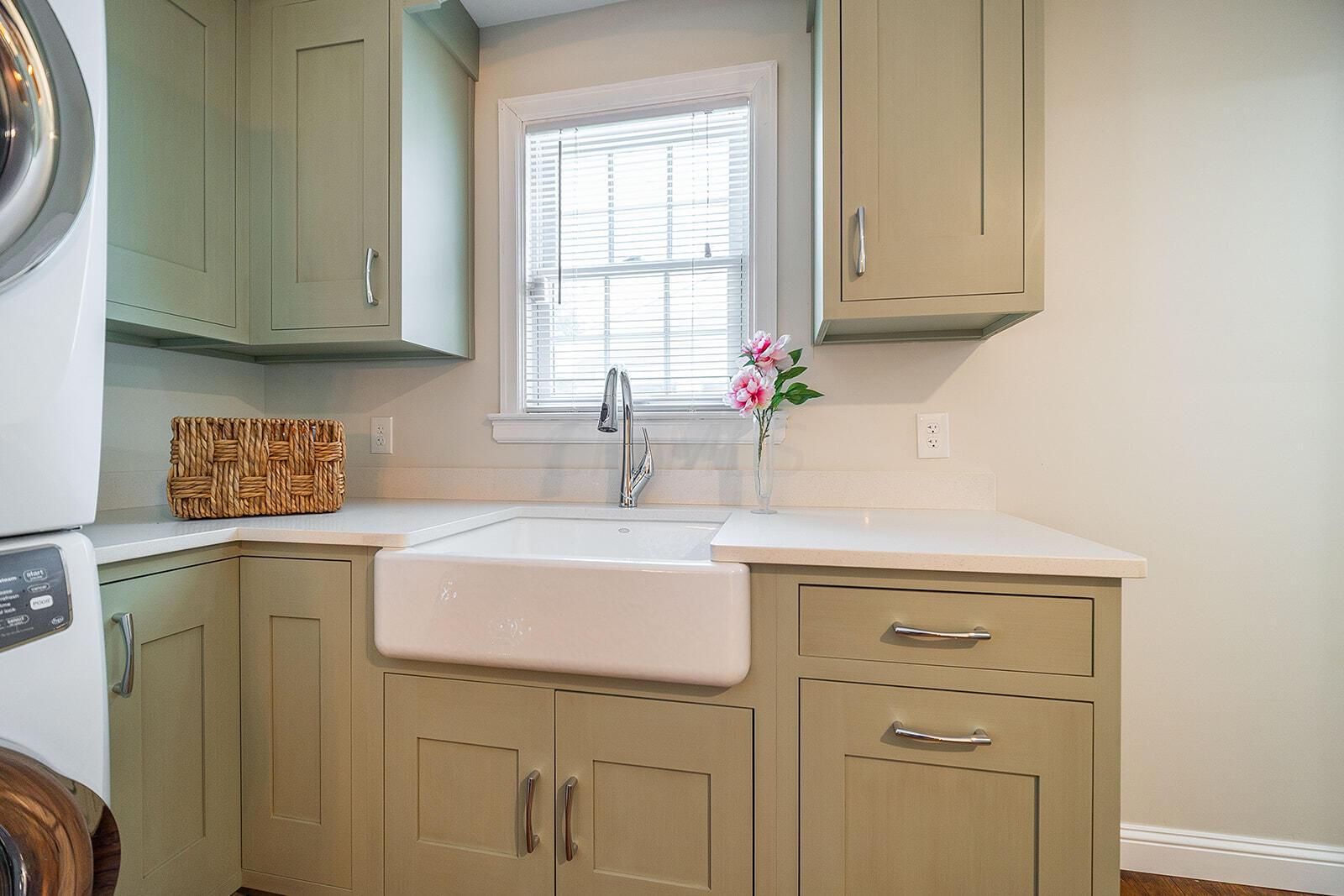266 Fallis Road Columbus, OH 43214 - Photo 25 of 66 1st floor laundry