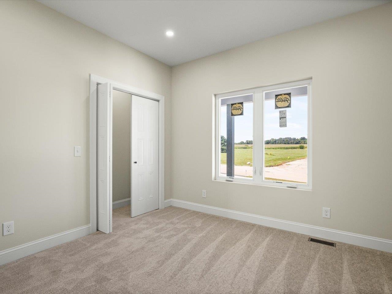 8531 Blue River Road Rockford, IL 61107 - Photo 21 of 28 Gallery Image 21