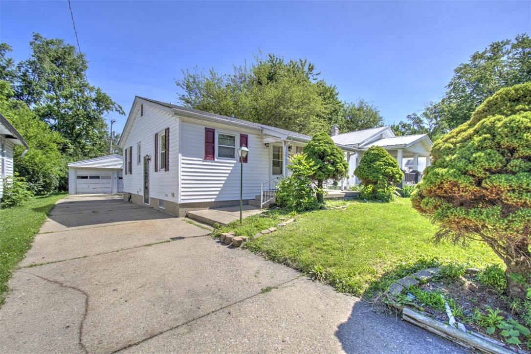 1314 East Lawrence Street Decatur, IL 62521 - Photo 7 of 24