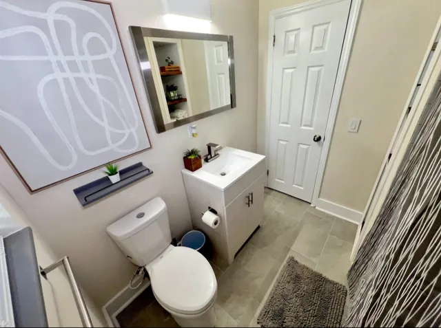 $2,400 | 2153 Longview Drive, Tallahassee, FL 32303