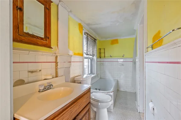 $520,000 | 61 Whitmarsh Street, Providence, RI 02907