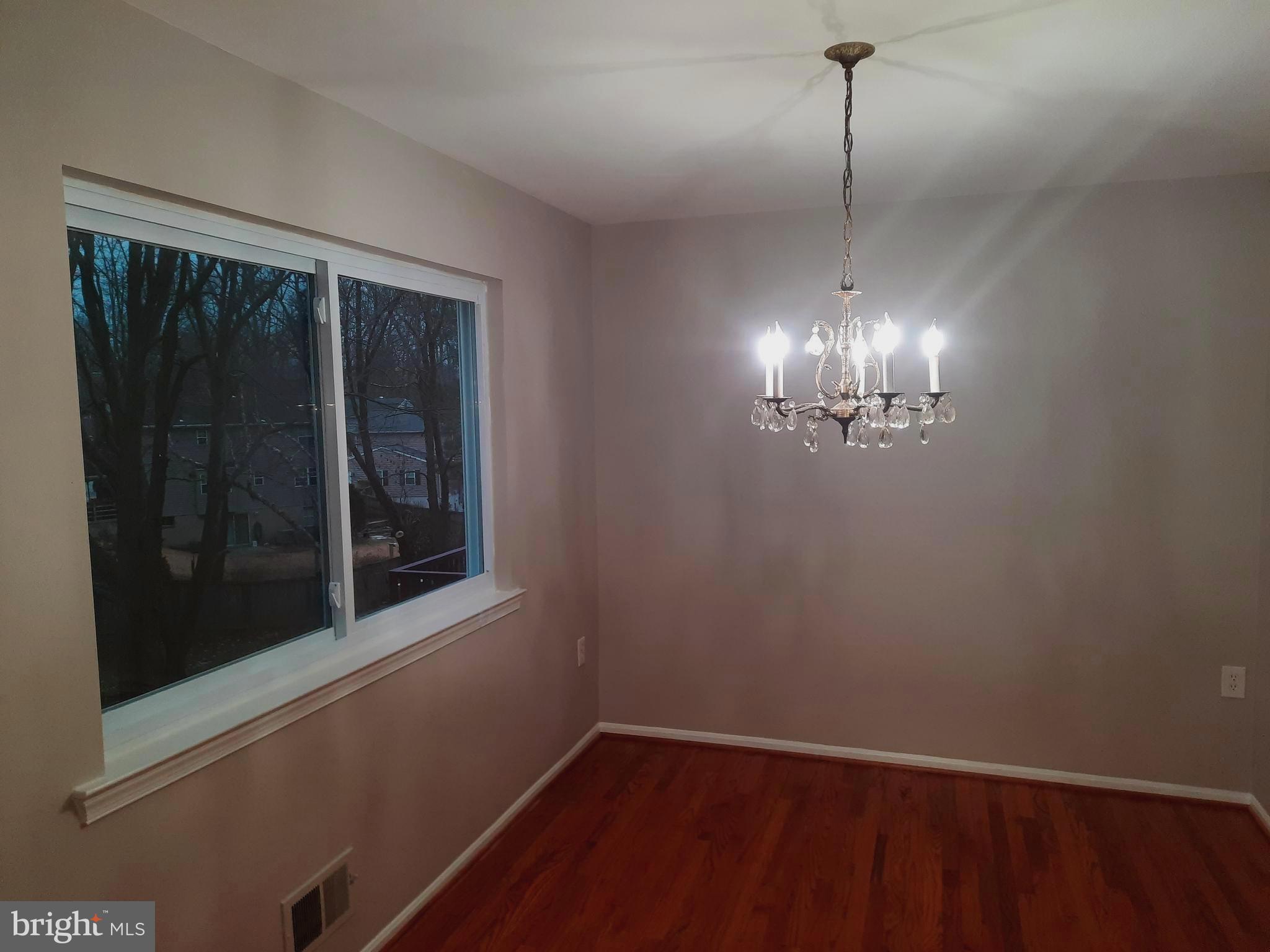 9072 Brook Ford Road Burke, VA 22015 - Photo 4 of 12 Dining Room