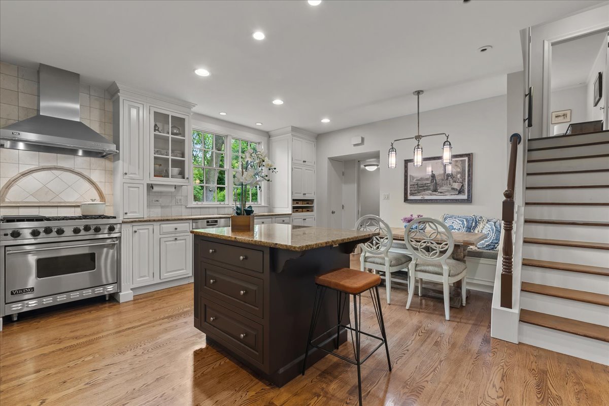 355 Myrtle Street Winnetka, IL 60093 - Photo 14 of 33