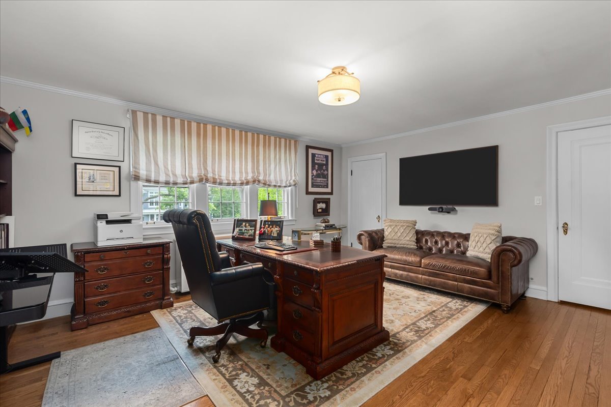 355 Myrtle Street Winnetka, IL 60093 - Photo 19 of 33