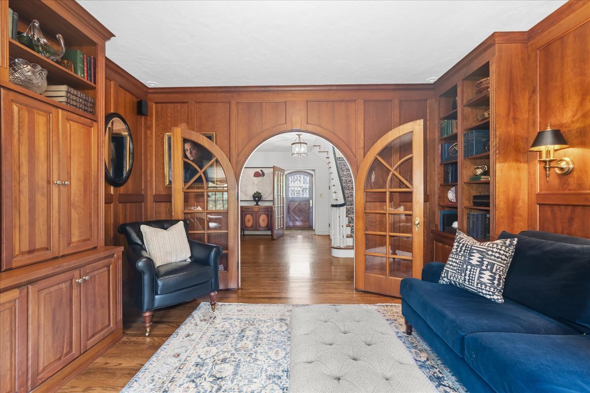 355 Myrtle Street Winnetka, IL 60093 - Photo 9 of 33