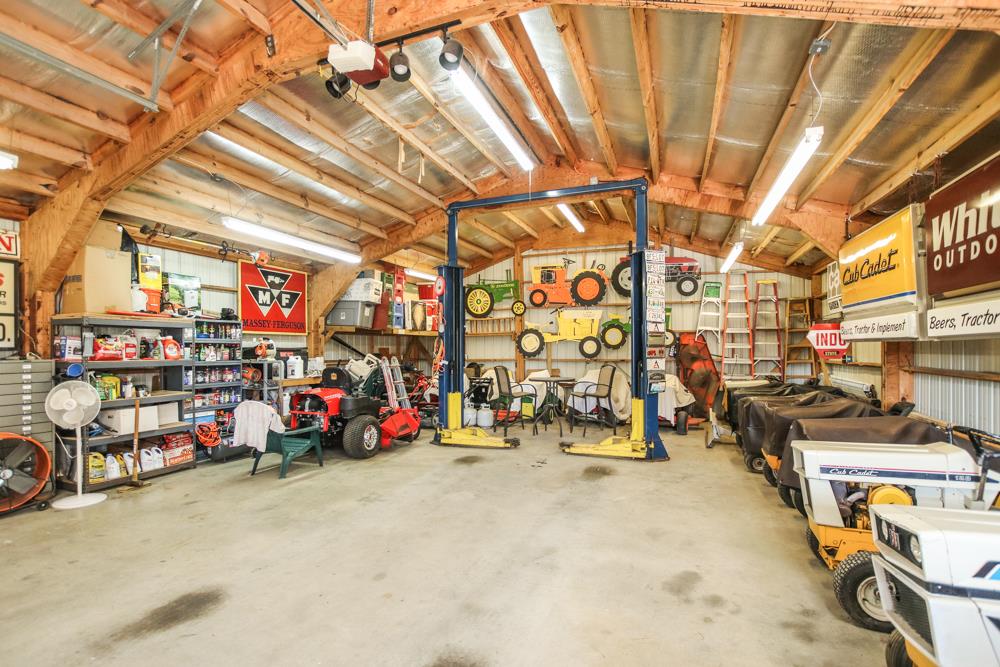 4079 Yeargan Road Murfreesboro, TN 37128 - Photo 27 of 30 a view of garage