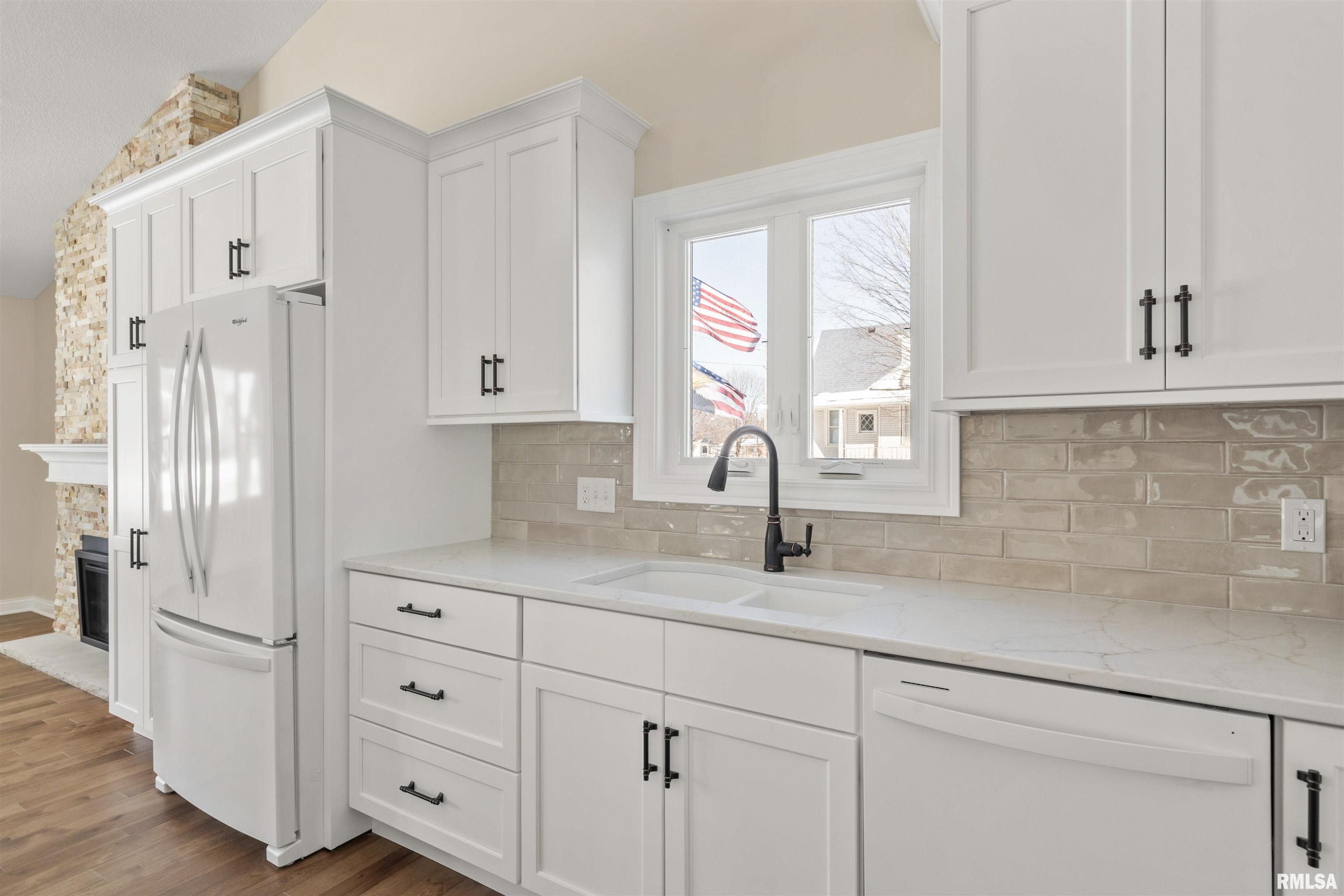 2002 13th Street Viola, IL 61486 - Photo 13 of 36