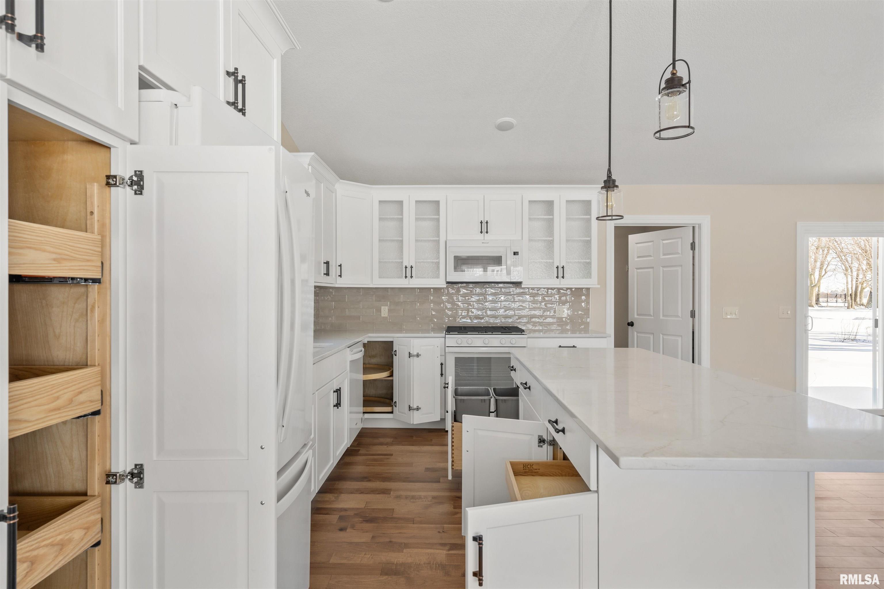 2002 13th Street Viola, IL 61486 - Photo 15 of 36