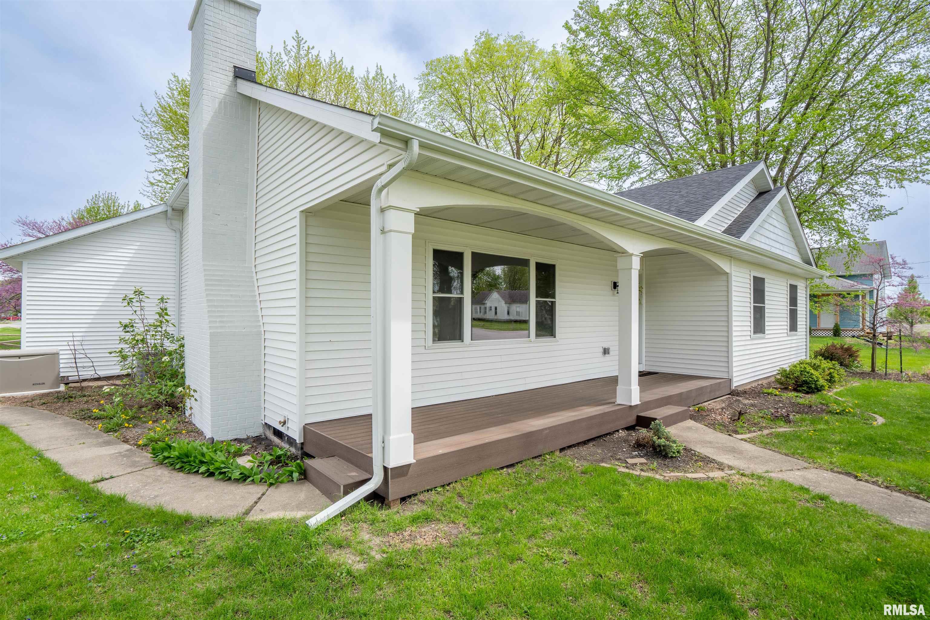 2002 13th Street Viola, IL 61486 - Photo 2 of 36