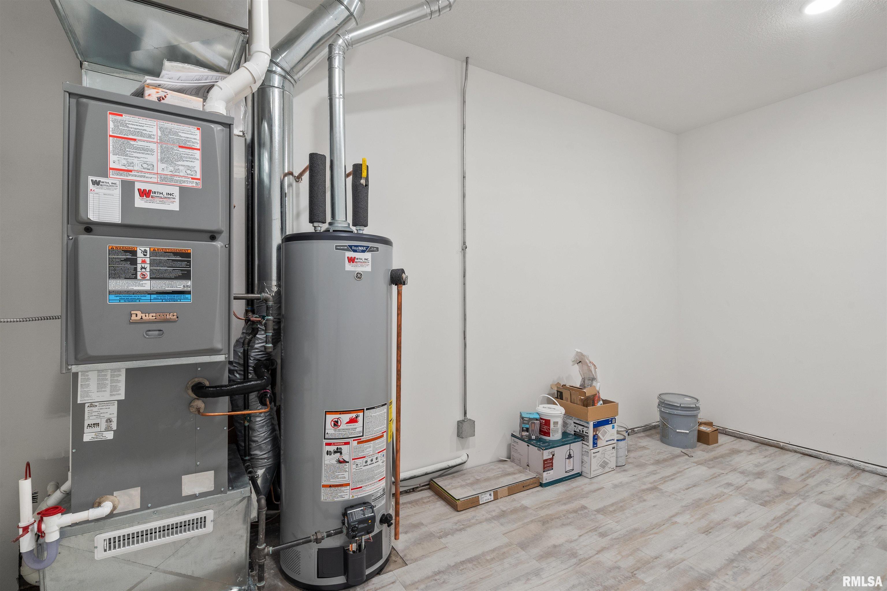 2002 13th Street Viola, IL 61486 - Photo 27 of 36