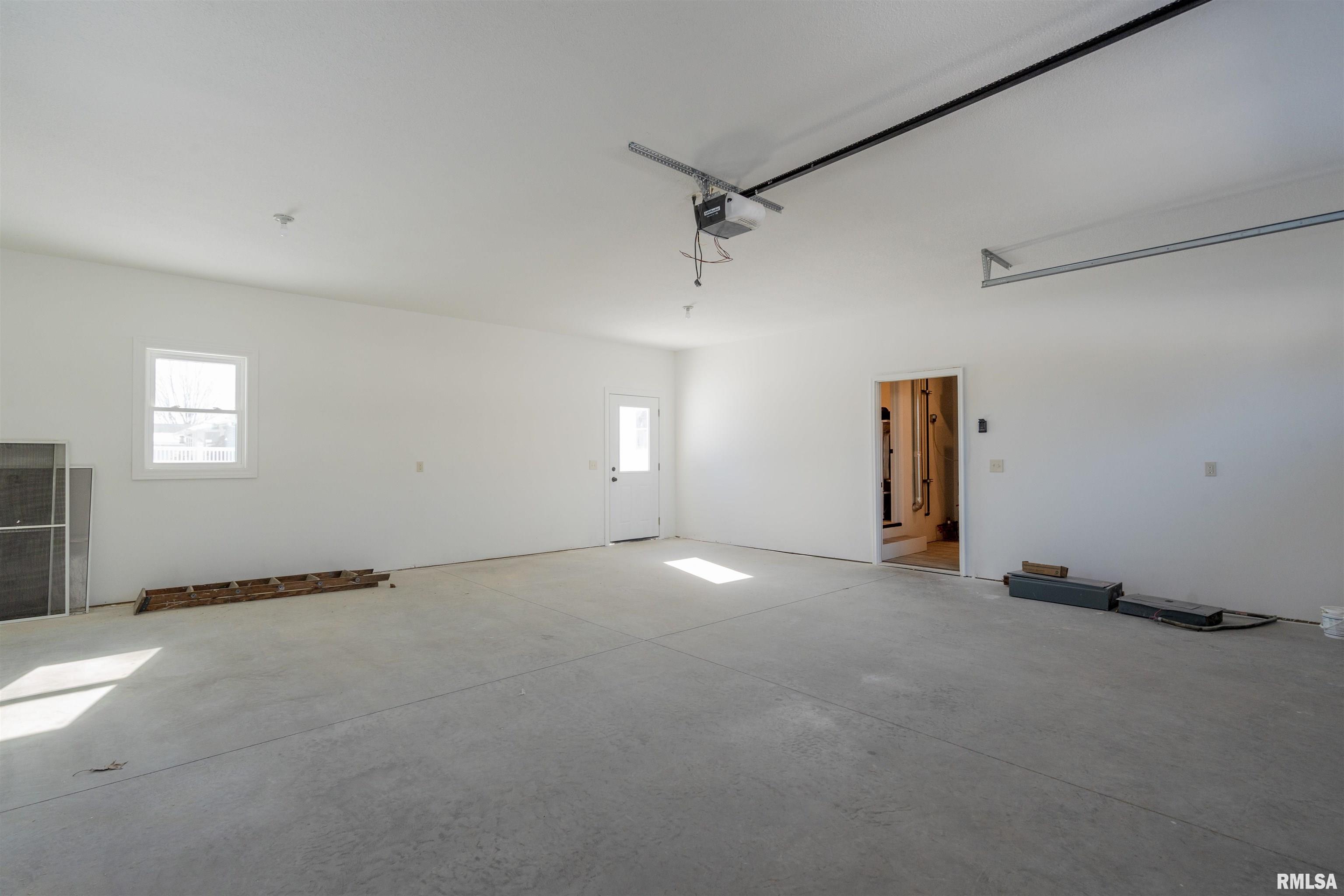 2002 13th Street Viola, IL 61486 - Photo 30 of 36