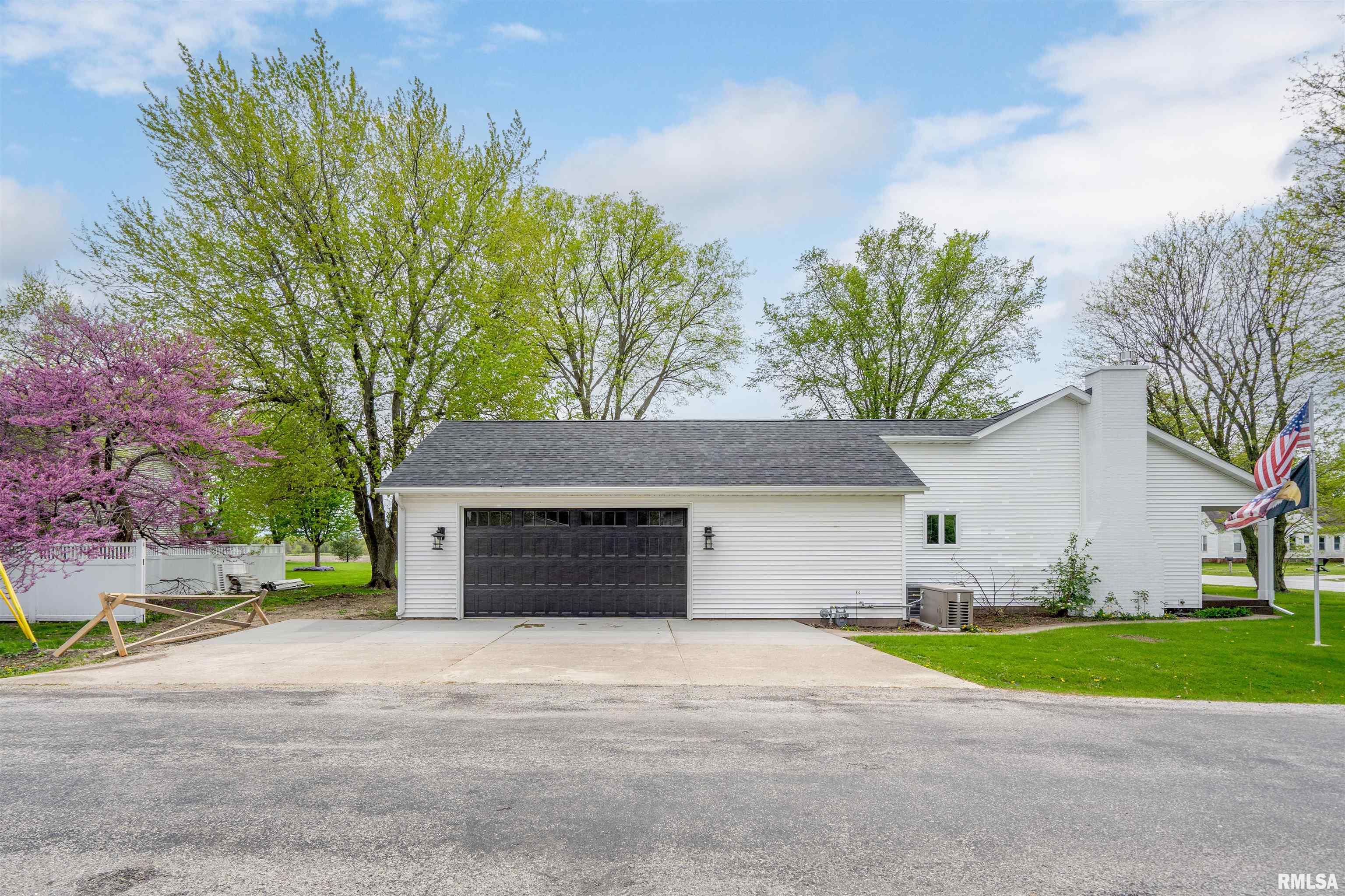 2002 13th Street Viola, IL 61486 - Photo 33 of 36