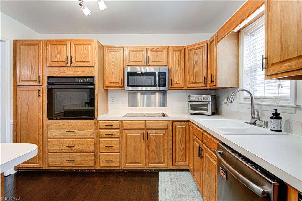 4945 Reid Road Winston-Salem, NC 27107 - Photo 10 of 27 Gallery Image 10