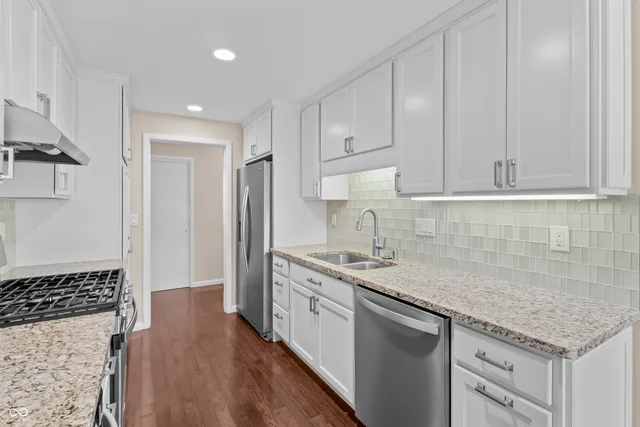 $299,000 | 2565 Chestnut Street, Columbus, IN 47201