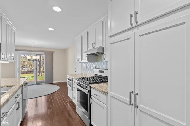 $299,000 | 2565 Chestnut Street, Columbus, IN 47201