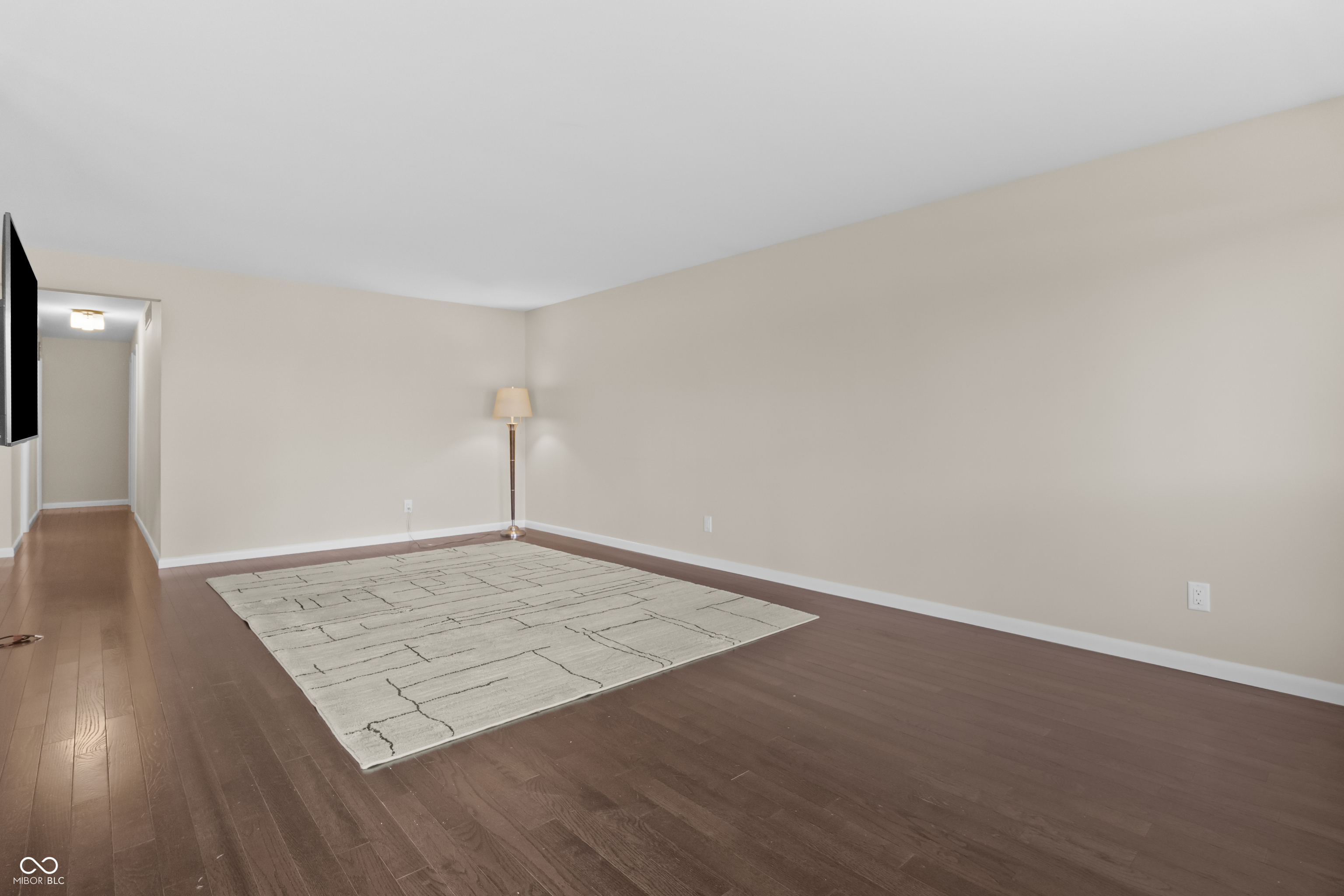 2565 Chestnut Street Columbus, IN 47201 - Photo 17 of 38