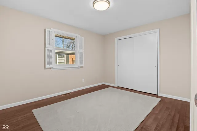 $299,000 | 2565 Chestnut Street, Columbus, IN 47201