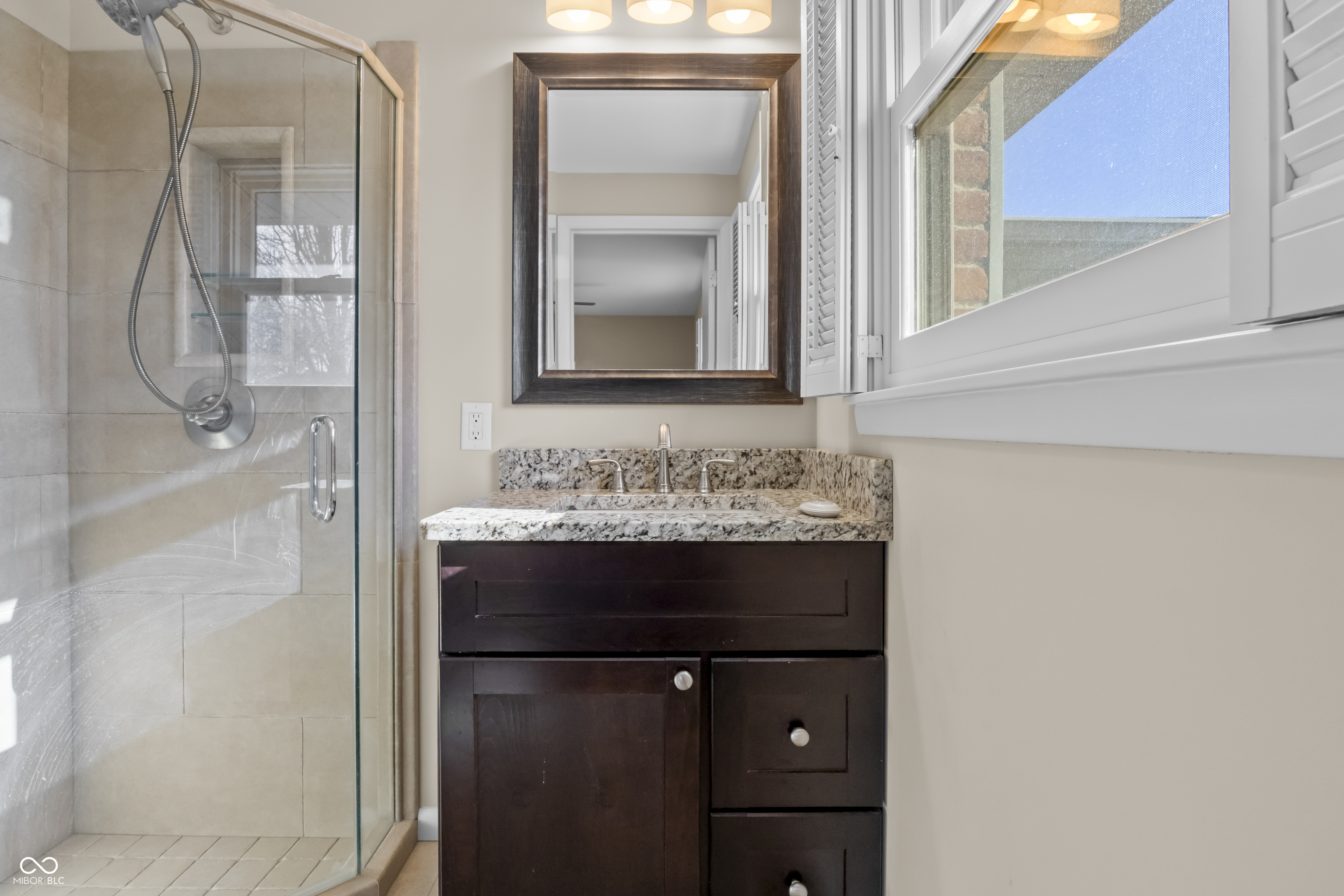 2565 Chestnut Street Columbus, IN 47201 - Photo 30 of 38