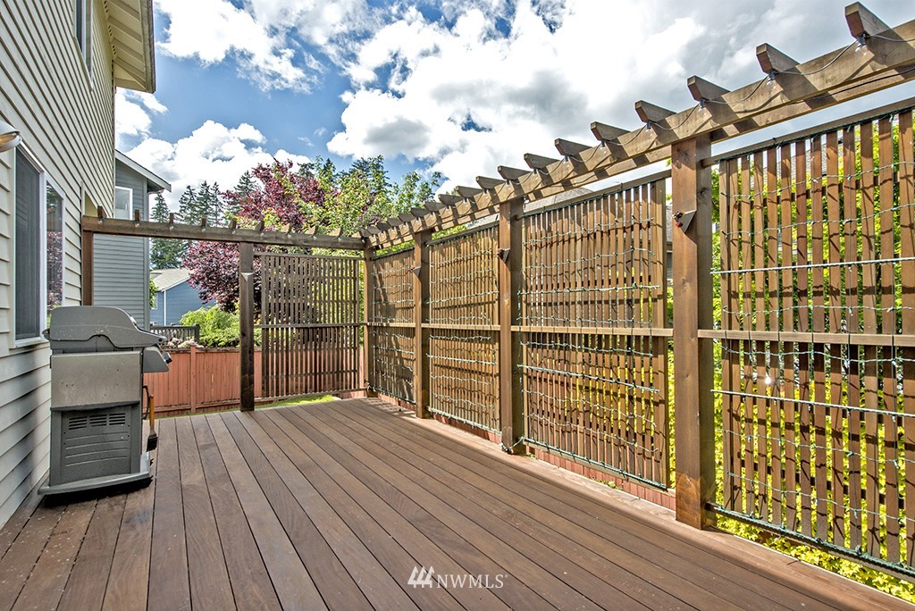 19014 33rd Avenue Southeast Bothell, WA 98012 - Photo 13 of 23 a balcony with view of outdoor space