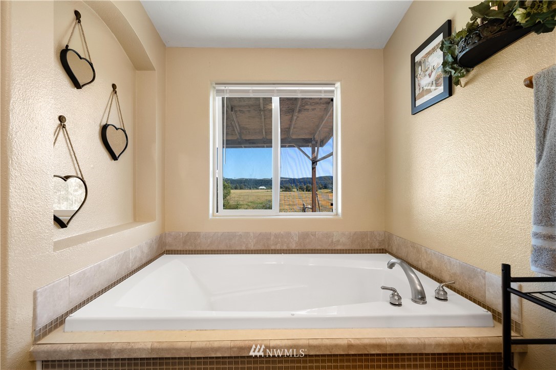 302 Monte Brady Road Montesano, WA 98563 - Photo 16 of 30 Gallery Image 16