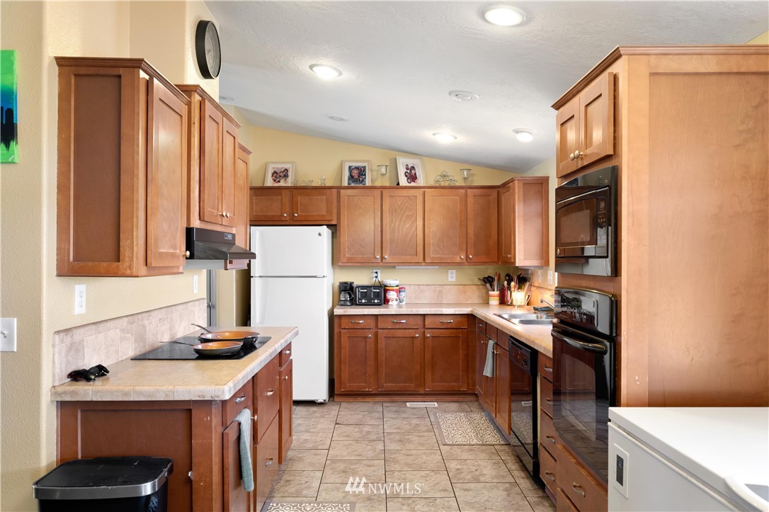 302 Monte Brady Road Montesano, WA 98563 - Photo 10 of 30 Gallery Image 10