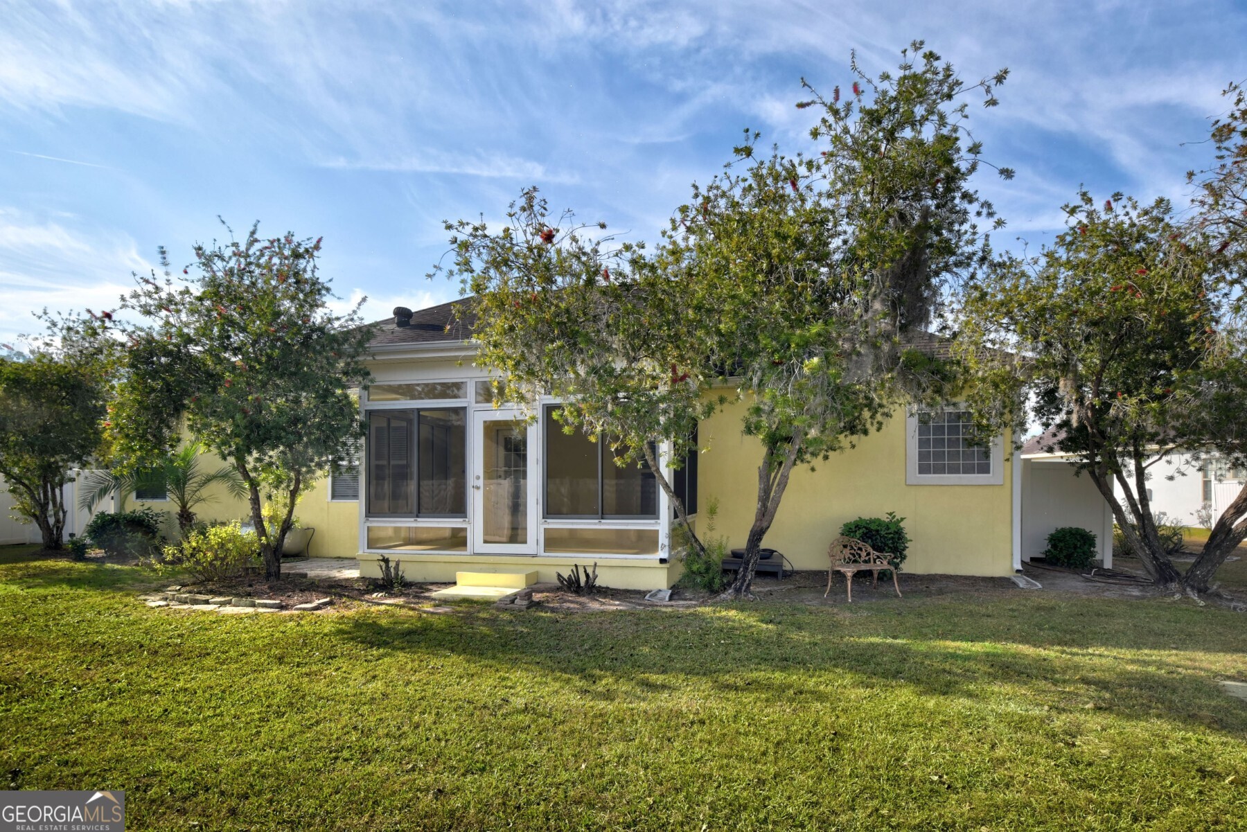 138 Arlington Way Brunswick, GA 31523 - Photo 26 of 32 a view of a house with backyard