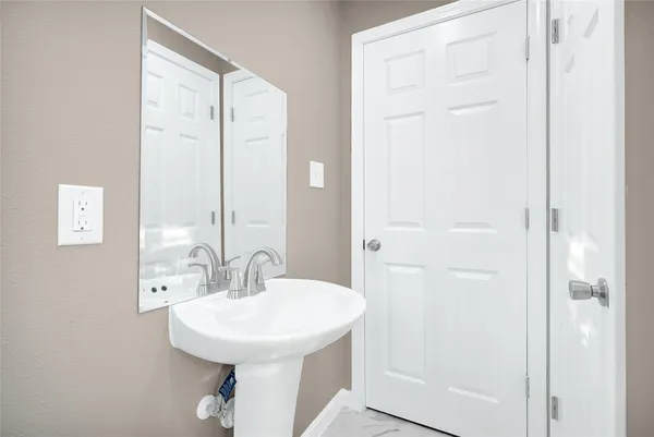 $170,000 | 408 North Speed Street, Wharton, TX 77488