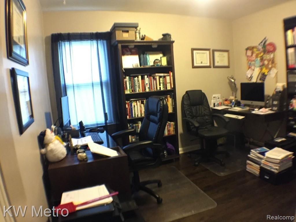 1705 Harvard Road Berkley, MI 48072 - Photo 21 of 30 2nd 1st floor bedroom being used as office