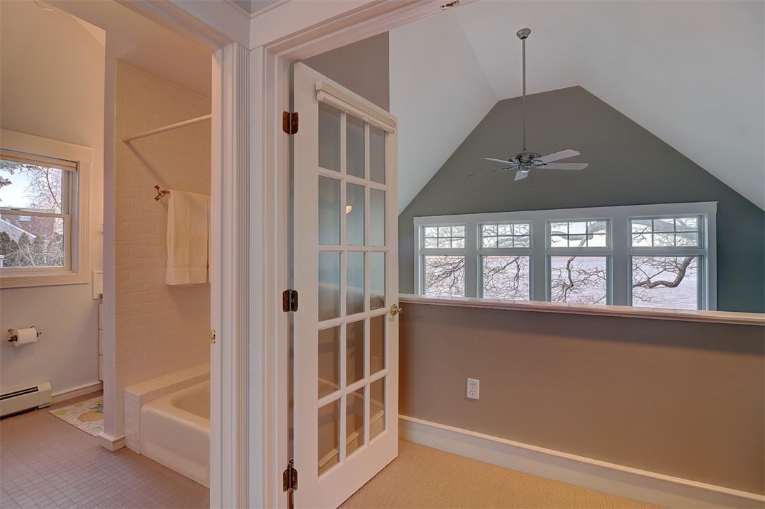 69 Lamson Road Barrington, RI 02806 - Photo 18 of 36 Gallery Image 18