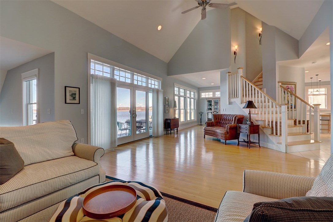 69 Lamson Road Barrington, RI 02806 - Photo 7 of 36 Gallery Image 7