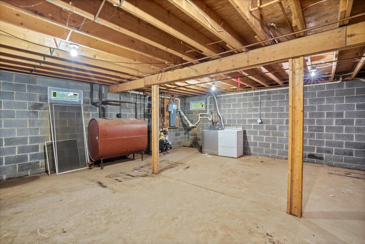 292 Clearview Road Long Pond, PA 18334 - Photo 24 of 33 a view of a room with storage