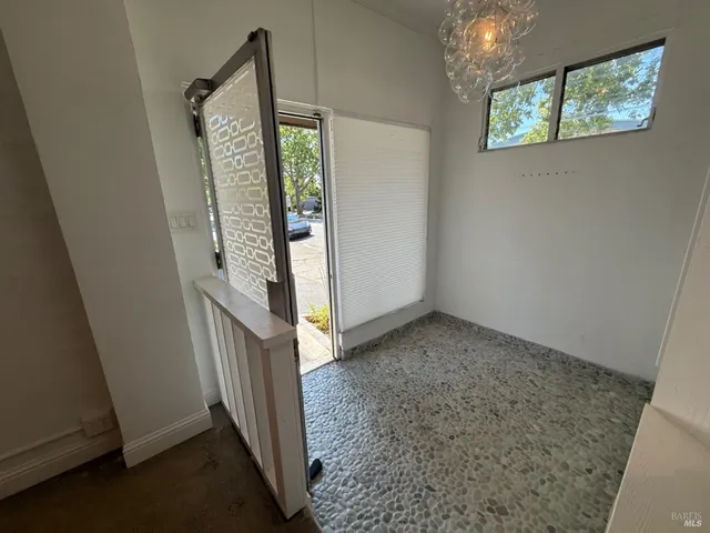 $3,000 | 820 Fifth Avenue, San Rafael, CA 94901