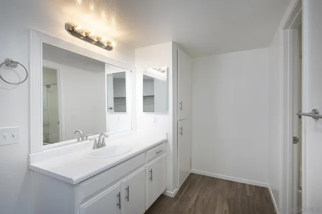 $5,995 | 315 Westbourne Street, La Jolla, CA 92037